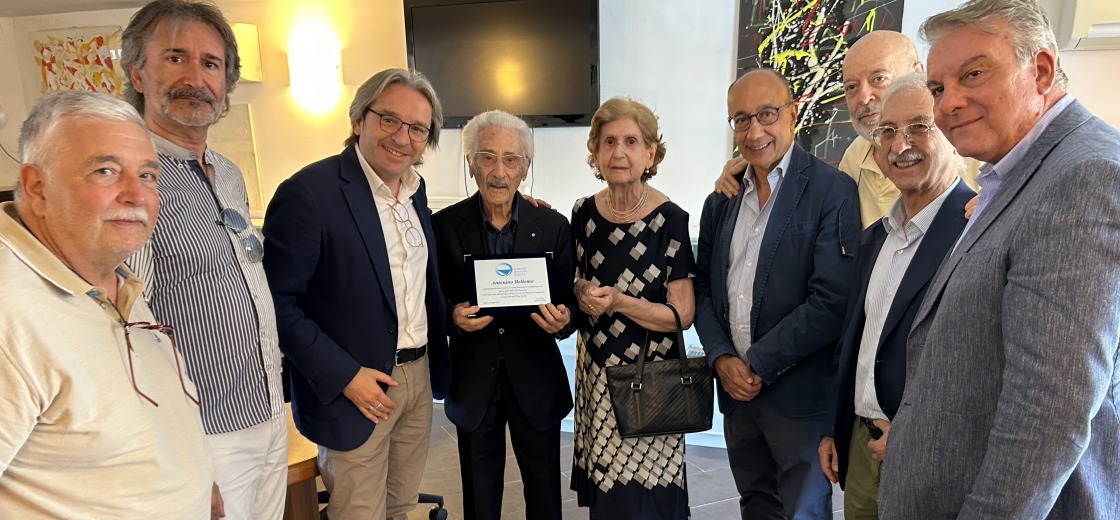 L'Ordine riceve in visita Antonino Bellomo, decano tra gli iscritti
