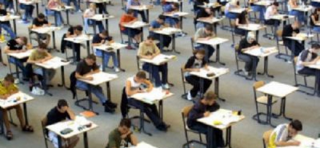 Esami professionali, rinviata la prova scritta della sessione 132
